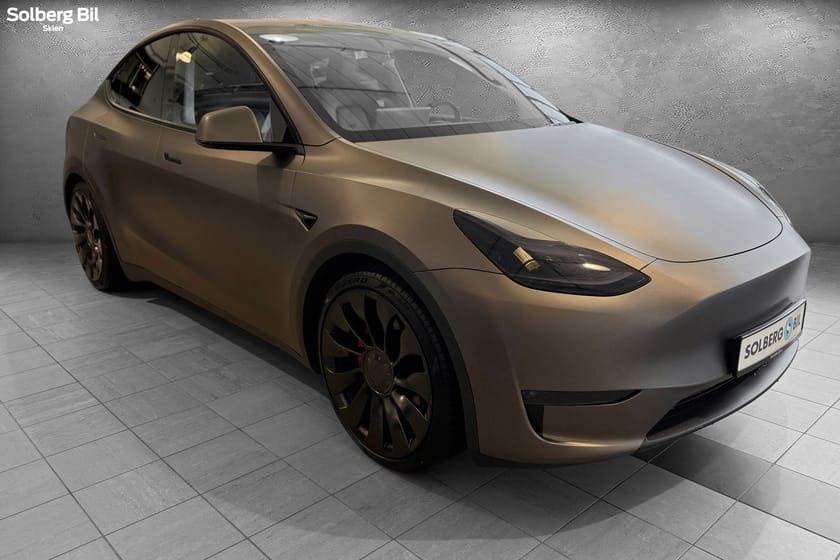 Bilde 3 av Tesla Model Y Performance AWD/ H.FESTE/ AUTOPILOT/ NORSK/ PANO