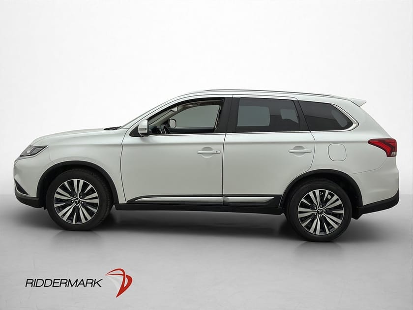 Bild 4 av Mitsubishi Outlander 150hk 4WD Business 7Sits 360 Skinn Drag
