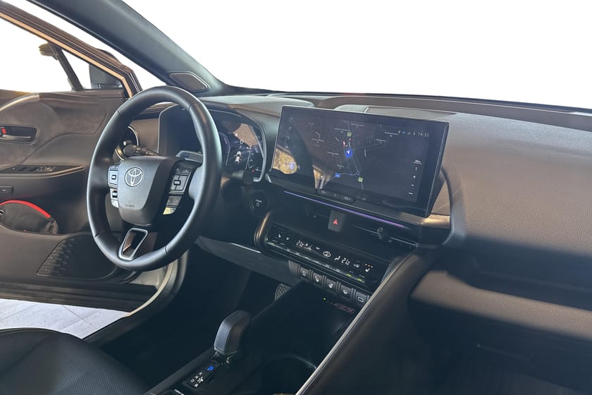 Bild 2 av Toyota C-HR Hybrid AWD-i Executive Premiere Edition/AWD/Pano/V-Hjul/JBL
