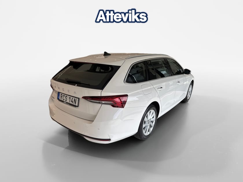 Bild 2 av Škoda Octavia Kombi COMBI SELECTION 116 hk Backkamera/Drag/Värmare