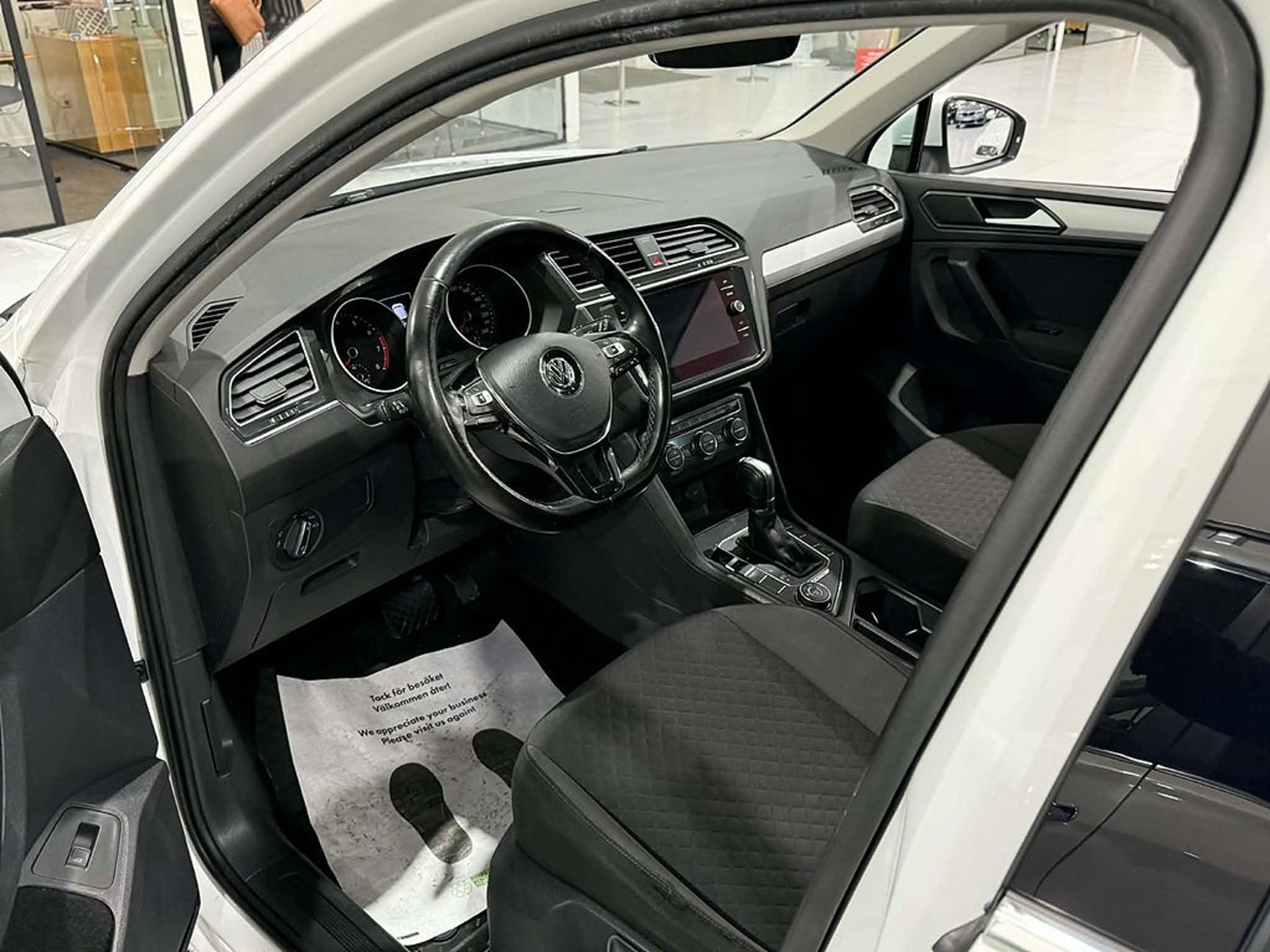 Volkswagen Tiguan 2018, bild 7/10