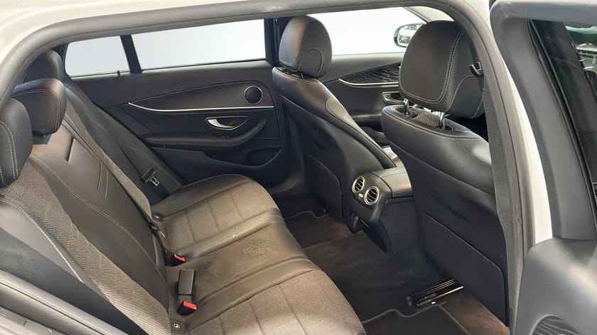 Bild 5 av Mercedes-Benz E 220 T d 9G-Tronic 194hk AMG Night / Facelift / Dragkrok / Moms