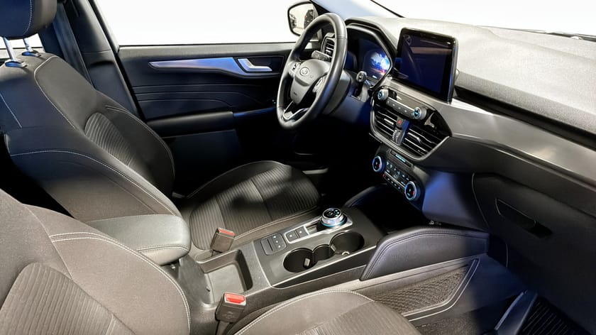 Bild 3 av Ford Kuga Plug-In Hybrid Titanium PHEV 225hk Automat