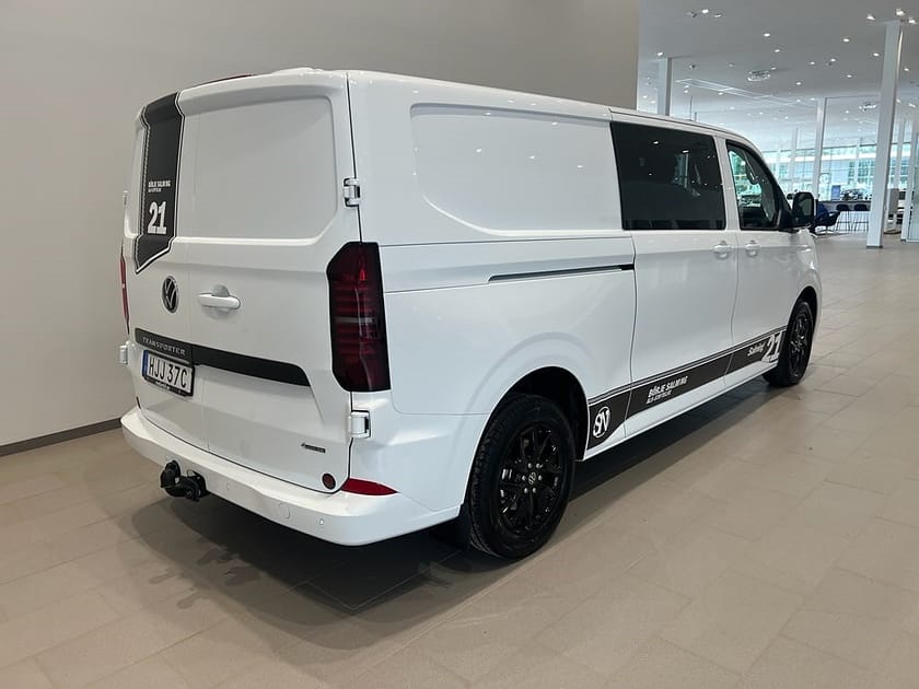 Bild 3 av Volkswagen Transporter T7 Kombi 2.0TDI 150HK Automat 4-Motion "Salming Edition"