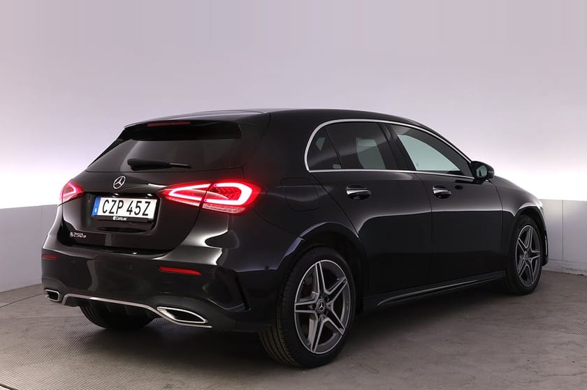 Bild 5 av Mercedes-Benz A 250 e AMG Widescreen Kamera Navi