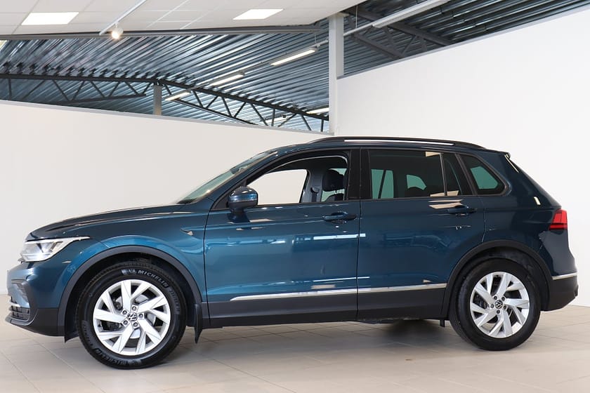 Bild 3 av Volkswagen Tiguan 1.5 TSI AUT 150HK Värmare Dragkrok B-kamera CarPlay