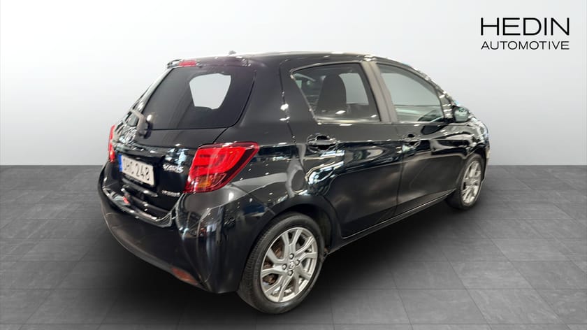Bild 3 av Toyota Yaris Hybrid e-CVT Active, Style