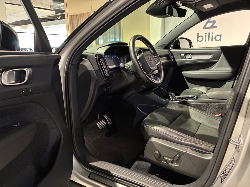 Bild 5 av Volvo XC40 D3 AWD R-Design | Dragkrok | | Panorama |