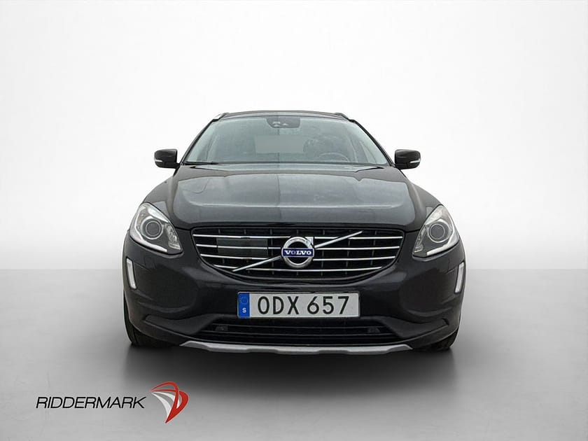 Bild 2 av Volvo XC60 D4 AWD Summum Drag Värmare Elstol Läder BLIS Navi