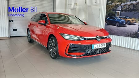 Volkswagen Passat Variant eHybrid SC R-LINE, 272HK, DSG6, AREA VIEW, DRAG