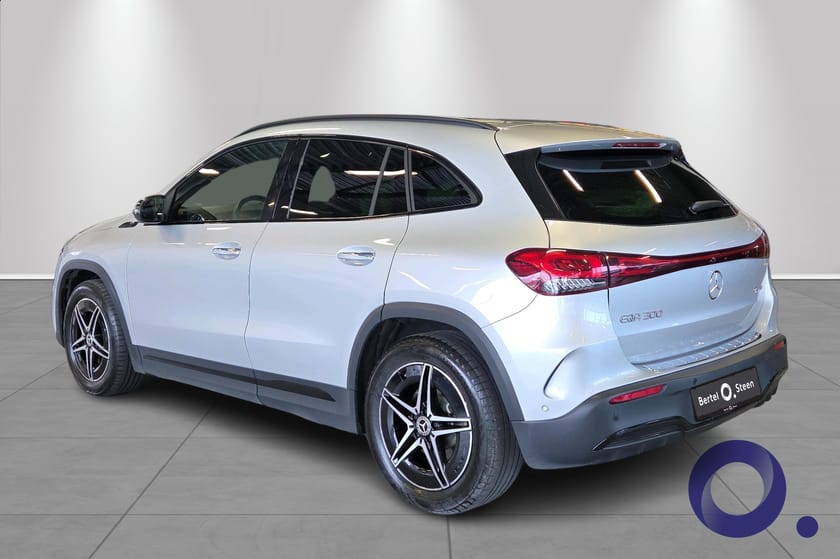 Bilde 3 av Mercedes-Benz EQA 300 4MATIC AMG | Hengerfeste, Memory ++