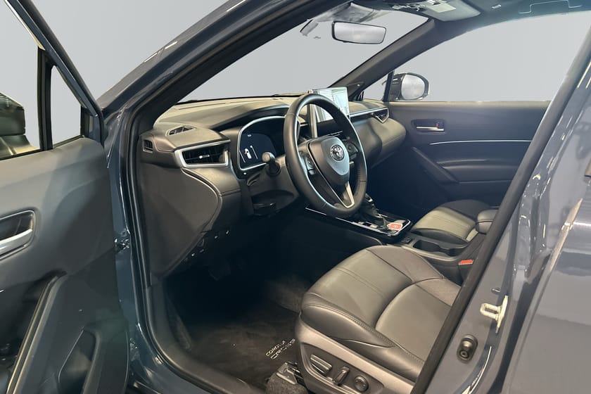 Bild 4 av Toyota Corolla Cross Hybrid AWD-i Executive Läder JBL Panorama