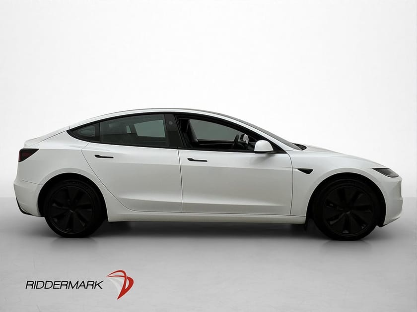 Bild 5 av Tesla Model 3 Long Range AWD MOMS Autopilot Värmare