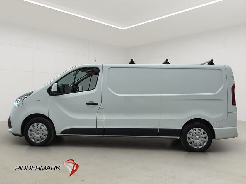 Bild 2 av Renault Trafic Skåpbil L2 Värm Drag LED B-Kam Takräcke Moms 1-Bruk