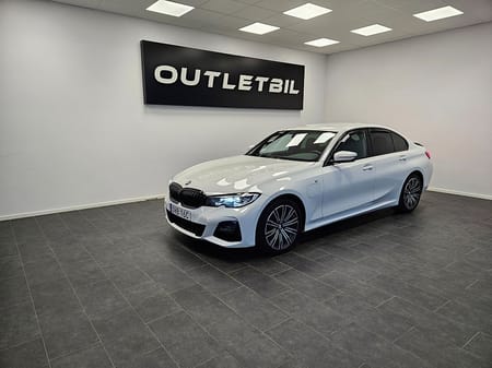 BMW 330e Sedan M Sport Steptronic 292hk Navi Backkamera Drag