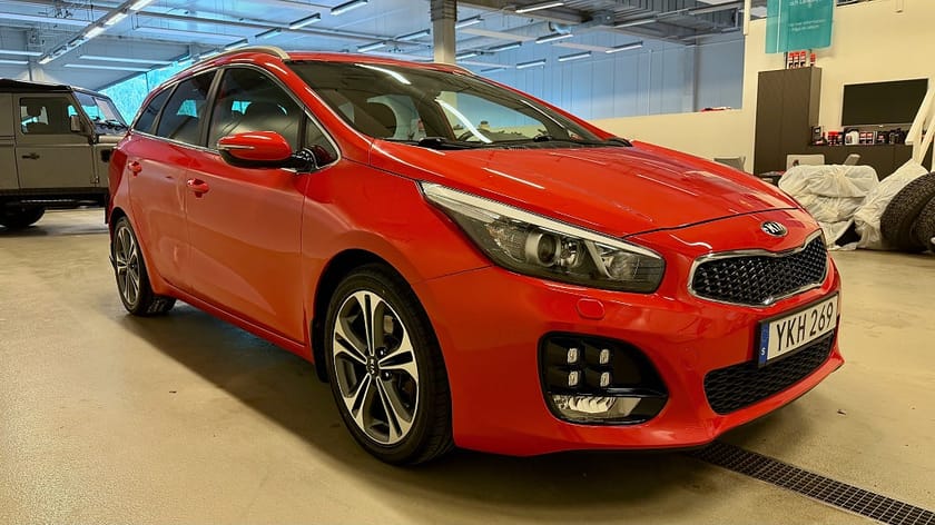 Bild 2 av Kia cee'd_sw sw 1.6 CRDi GT-Line / Navigation / Backkamera