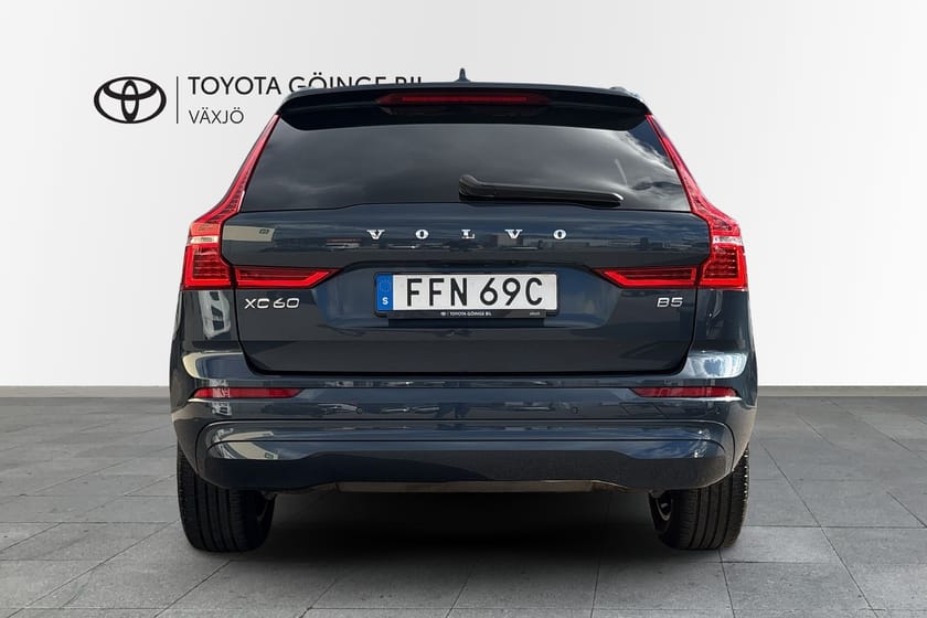 Bild 4 av Volvo XC60 B5 Momentum Advanced Drag Värmare Kamera Carplay