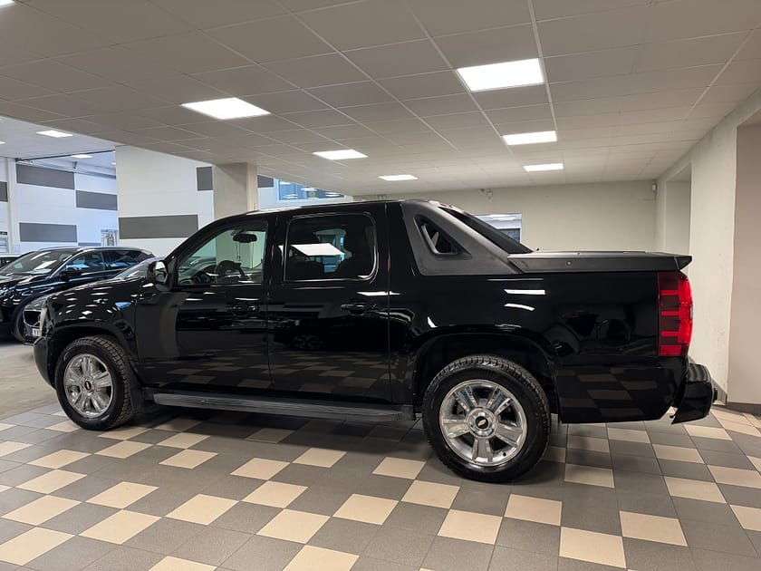 Bild 4 av Chevrolet Avalanche 5.3 V8 E85 4WD Hydra-Matic 330 Hk Taklucka Drag