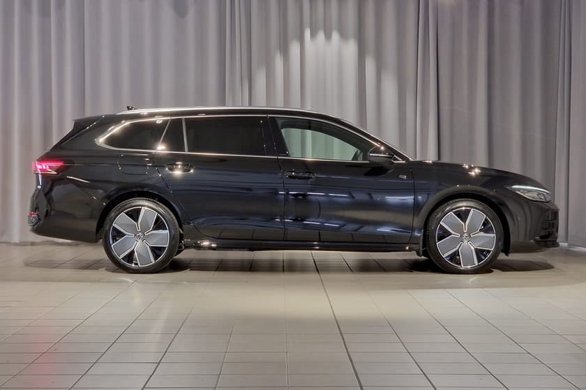 Bild 4 av Volkswagen Passat Variant eHybrid 272 DSG6 R-LINE