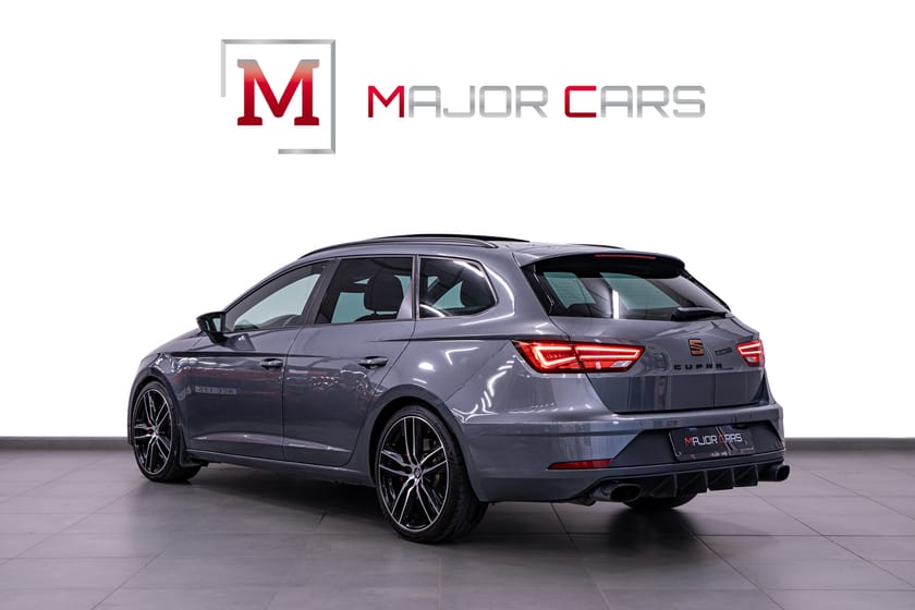 Bild 4 av SEAT León Cupra ST 4D Pano Milltek Cockpit 360° Beats 300hk