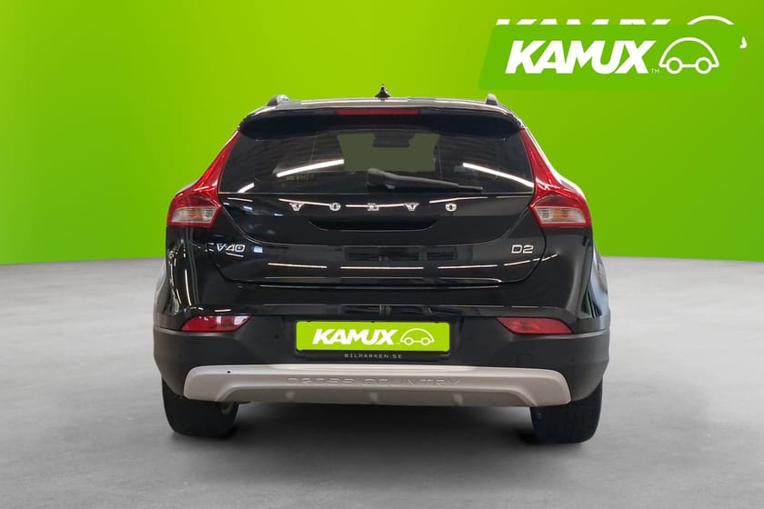 Bild 5 av Volvo V40 Cross Country Momentum Business Edition Adaptiv farth Aktivt helljus PDC BLIS Delskinn