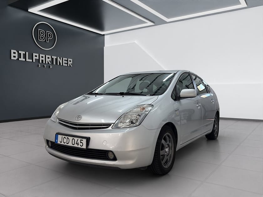 Bild 1 av Toyota Prius 1.5 VVT-i + 3CM CVT/Ny Servad/Besiktad/1-Brukare