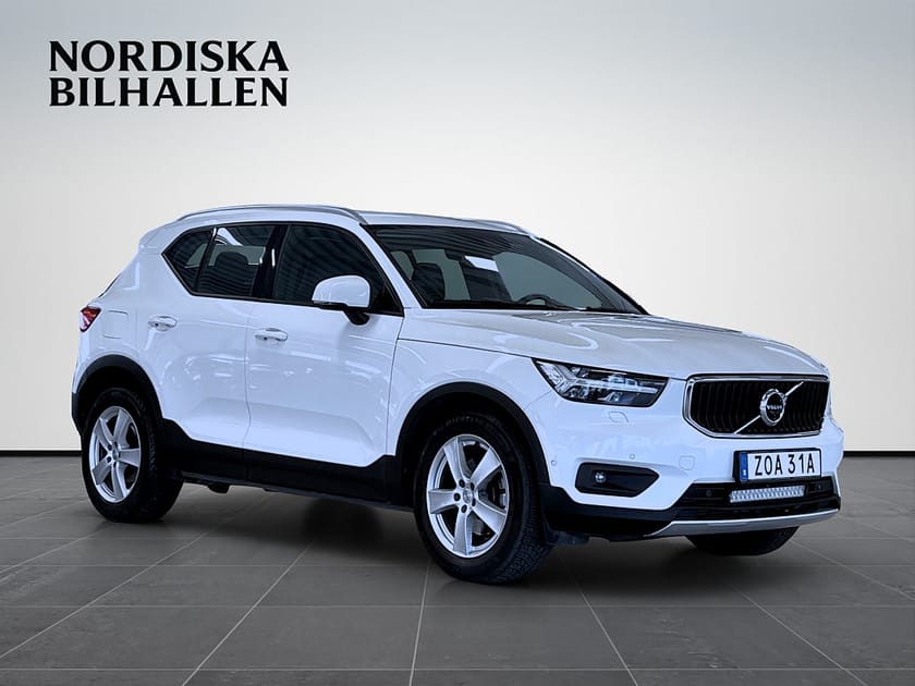 Bild 1 av Volvo XC40 D4 AWD Geartronic Momentum Advanced 360-kamera Dragkrok