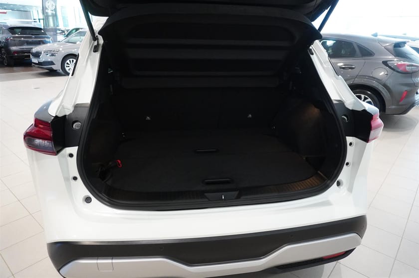 Bild 5 av Nissan Qashqai 1.3 DIG-T N-Connecta Navi 360 Kamera