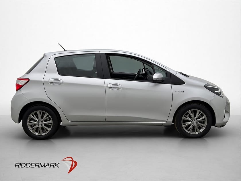 Bild 4 av Toyota Yaris Hybrid 101hk Active Bluetooth Kamera