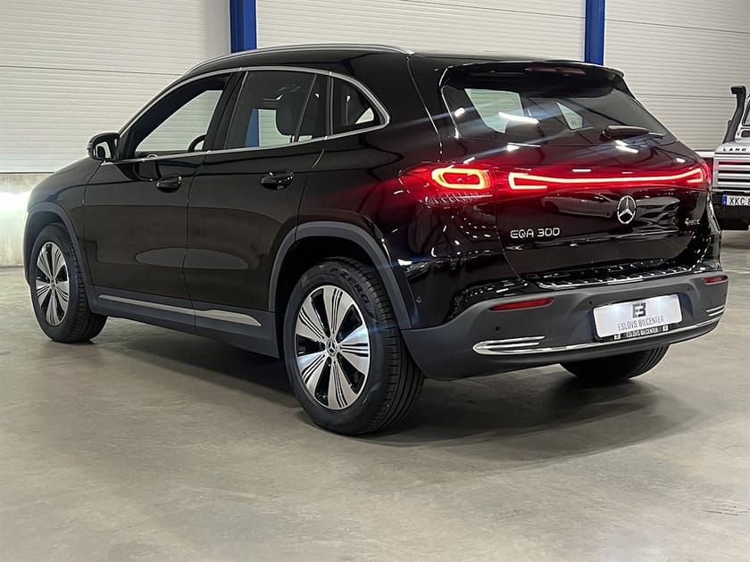 Bild 5 av Mercedes-Benz EQA 300 4MATIC