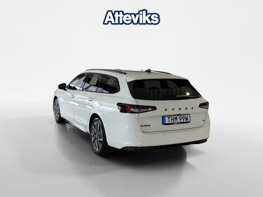 Bild 5 av Škoda Superb iV Kombi SPORTLINE 1,5 TSI 204 HK 6 VXL DSG