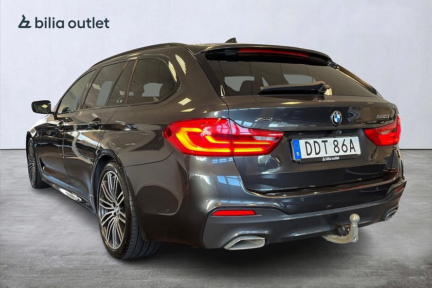 Bild 4 av BMW 530i xDrive Touring M Sport 252hk / Drag H/K 360°kam Pano Värmare