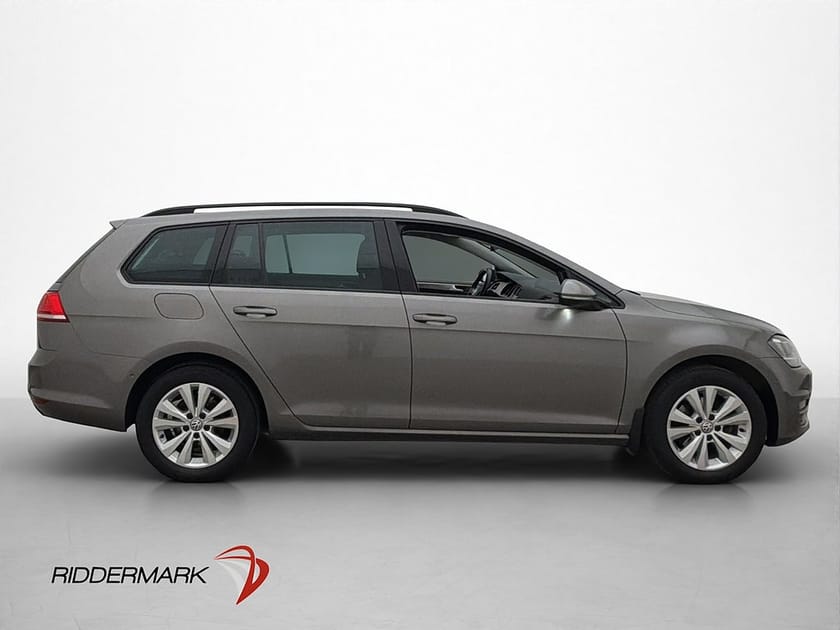 Bild 4 av Volkswagen Golf Sportscombi 1.2 TSI Navi CarPlay P-Sensorer
