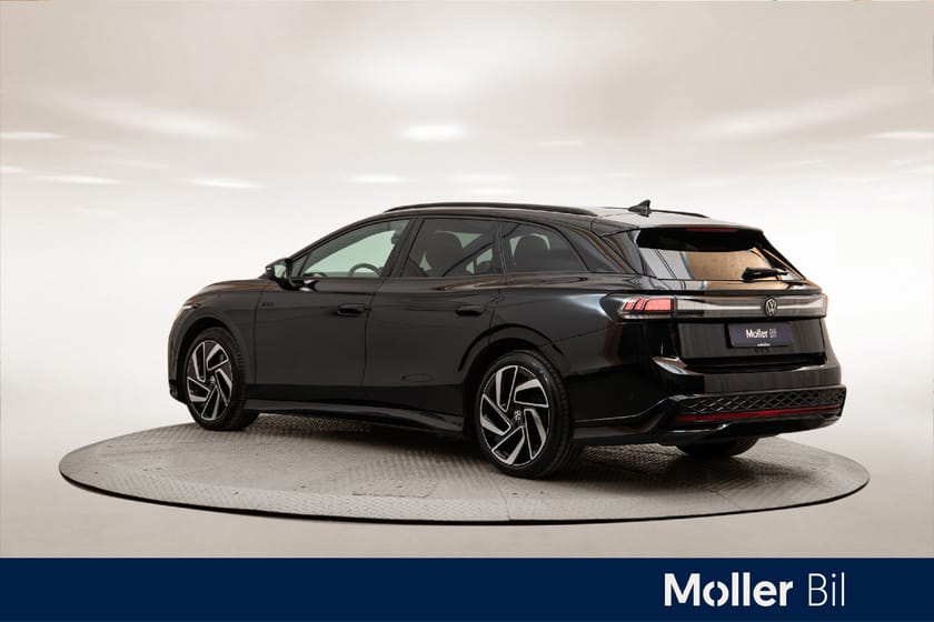 Bilde 3 av Volkswagen ID.7 GTX Tourer