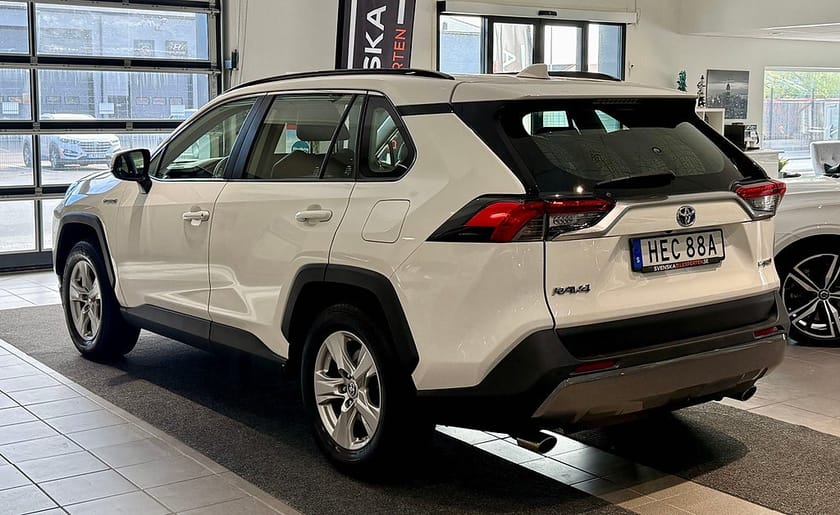 Bild 3 av Toyota RAV4 Hybrid AWD-i 222 hk E-CVT Active/Backkamera/Adaptiv-F