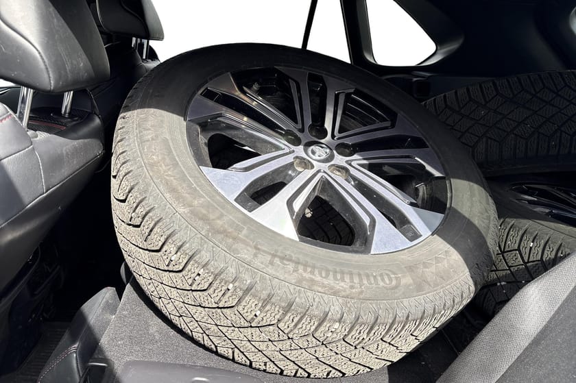 Bilde 4 av Toyota RAV4 Plug-in Hybrid Executive Bi-Tone / JBL / 360 kam.