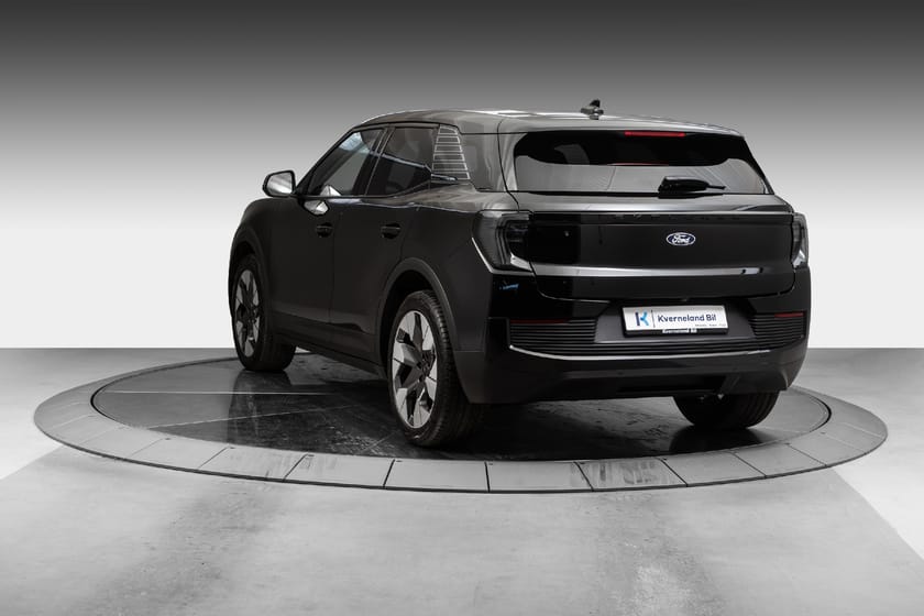 Bilde 3 av Ford Explorer EV Extended Range AWD Premium AWD/EL.seter/Hengerfeste 1200kg