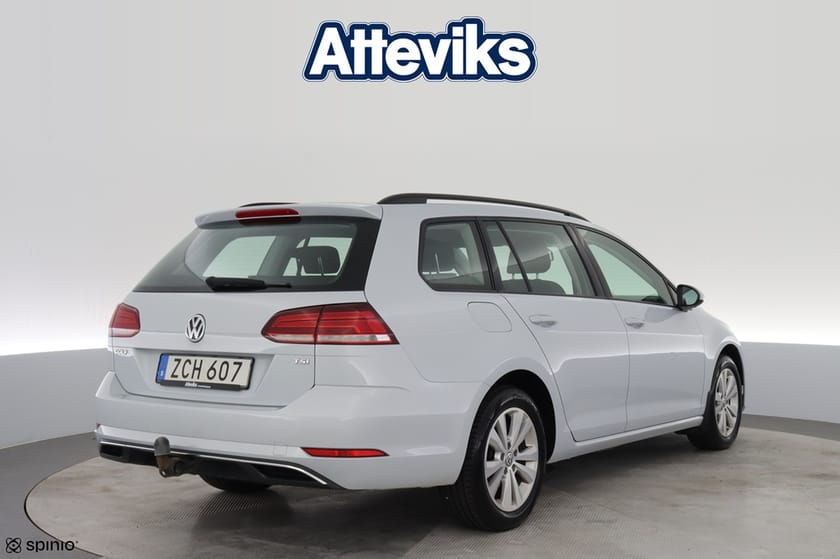 Bild 3 av Volkswagen Golf Sportscombi Sc TSI 110hk Dragkrok Kamera App-Connect