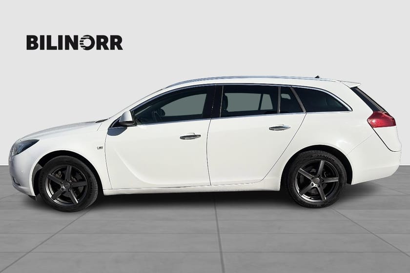 Bild 3 av Opel Insignia Sports Tourer TOUR/Drag/Kamera/V-hjul