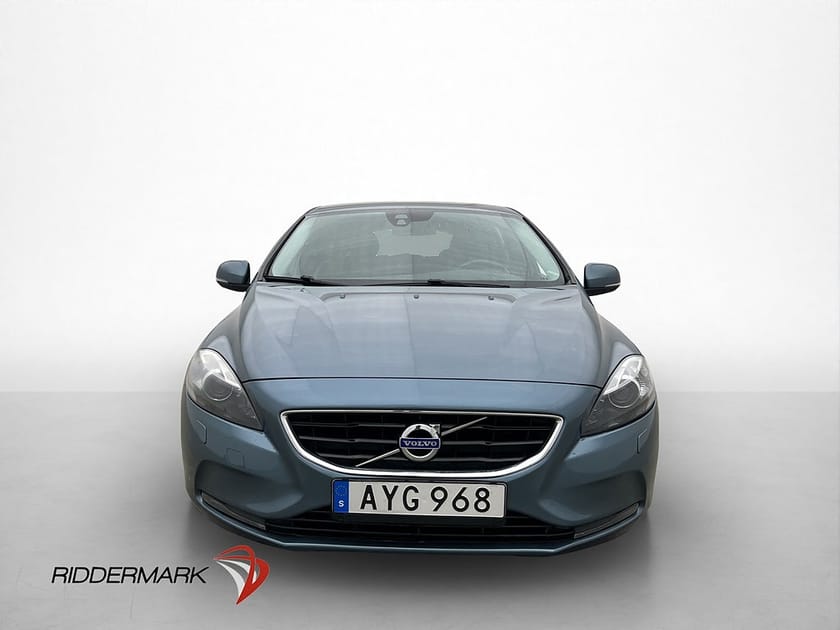 Bild 2 av Volvo V40 D4 177hk Summum VOC Värm Kamera Skinn Elstol Drag