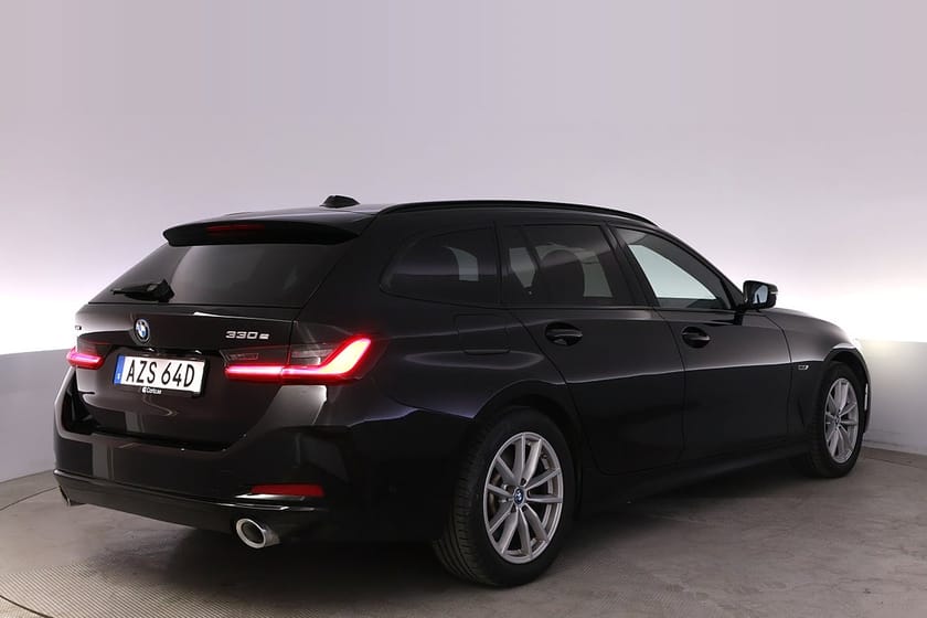 Bild 5 av BMW 330e xDrive Touring Kamera Navi H/K Värmare LED