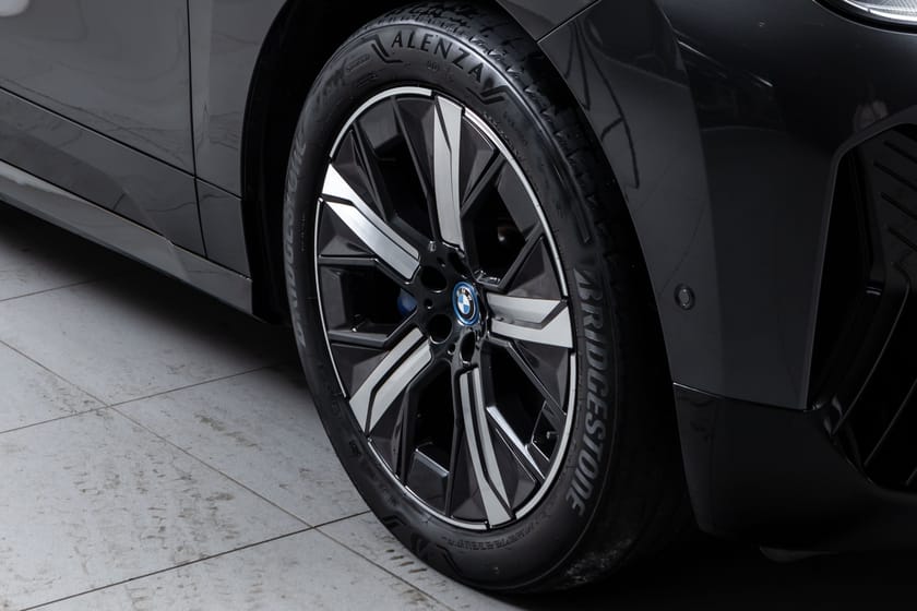 Bilde 3 av BMW iX xDrive50