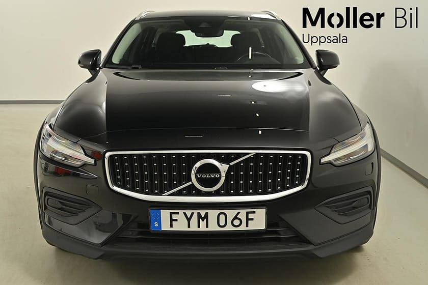 Bild 4 av Volvo V60 Cross Country D4 AWD 190hk, Momentum, B-kamera