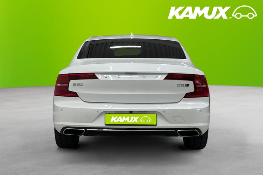 Bild 5 av Volvo S90 D5 AWD Nyservad Geartronic 235 hk Inscription B&W Taklucka 360 Kamera