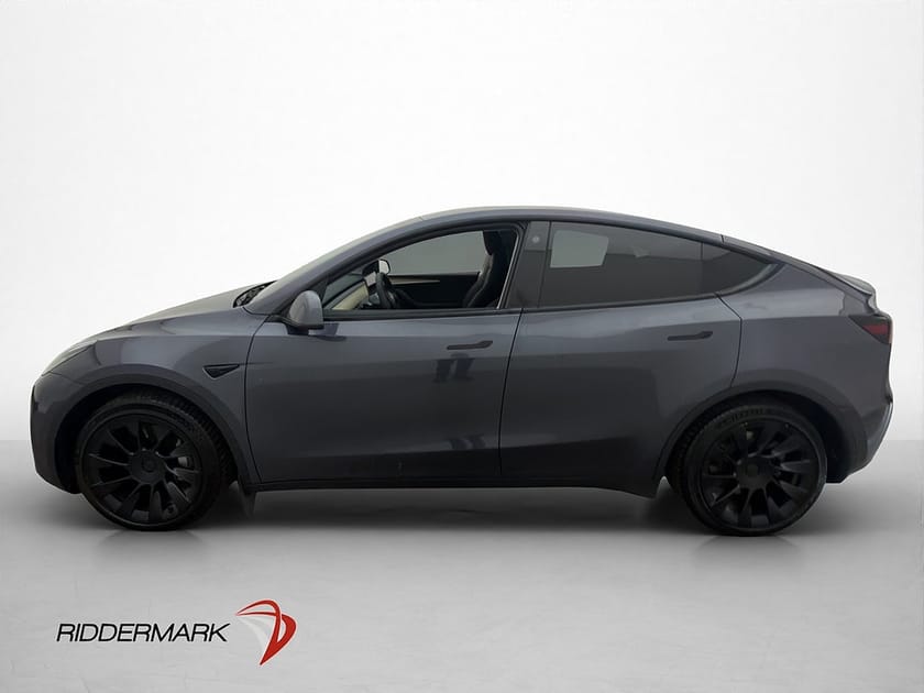 Bild 5 av Tesla Model Y Standard Range RWD Drag Autopilot Pano