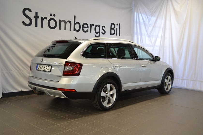 Bild 4 av Škoda Octavia Scout COMBI 2.0 TDI 150 DSG 4X4