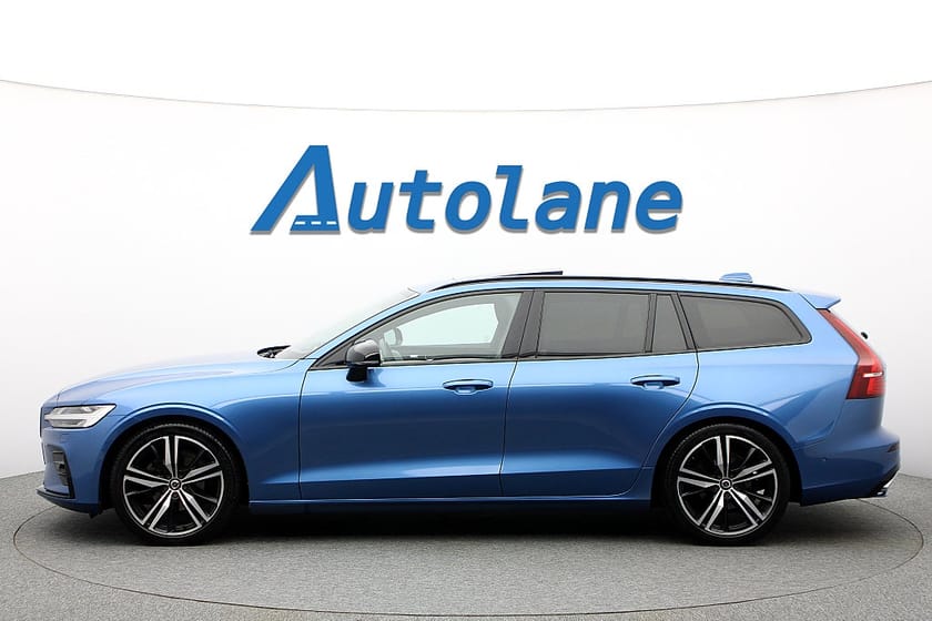 Bild 5 av Volvo V60 D4 AWD R-Design Panorama, B&W, Massage, HUD, 360° 190hk