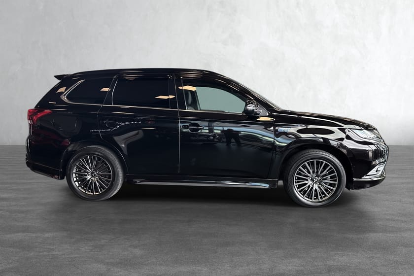 Bilde 4 av Mitsubishi Outlander PHEV S-Edition 224 HK,Skinn,H.feste,Styling,Ny Norge