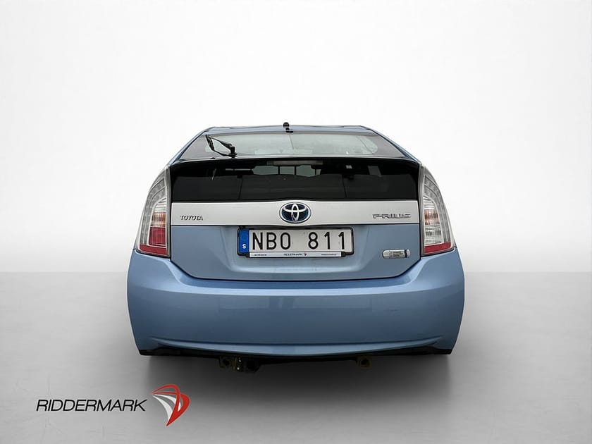 Bild 5 av Toyota Prius Plug-in Hybrid 136hk Kamera Navigation