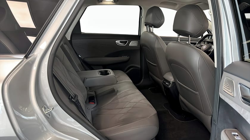 Bild 5 av MG S6 EV Dual Motor LUXURY 77 KWH AWD - LADDKORT 15 000KR
